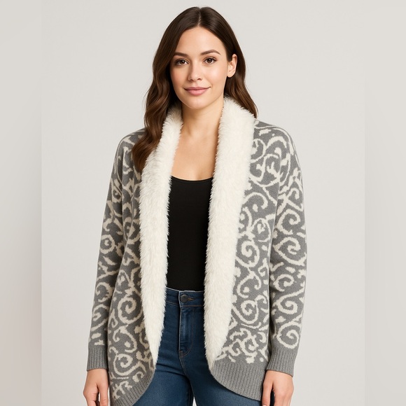 Love At First Find Cardigan XL Faux Fur Trim Gray White - Picture 1 of 9